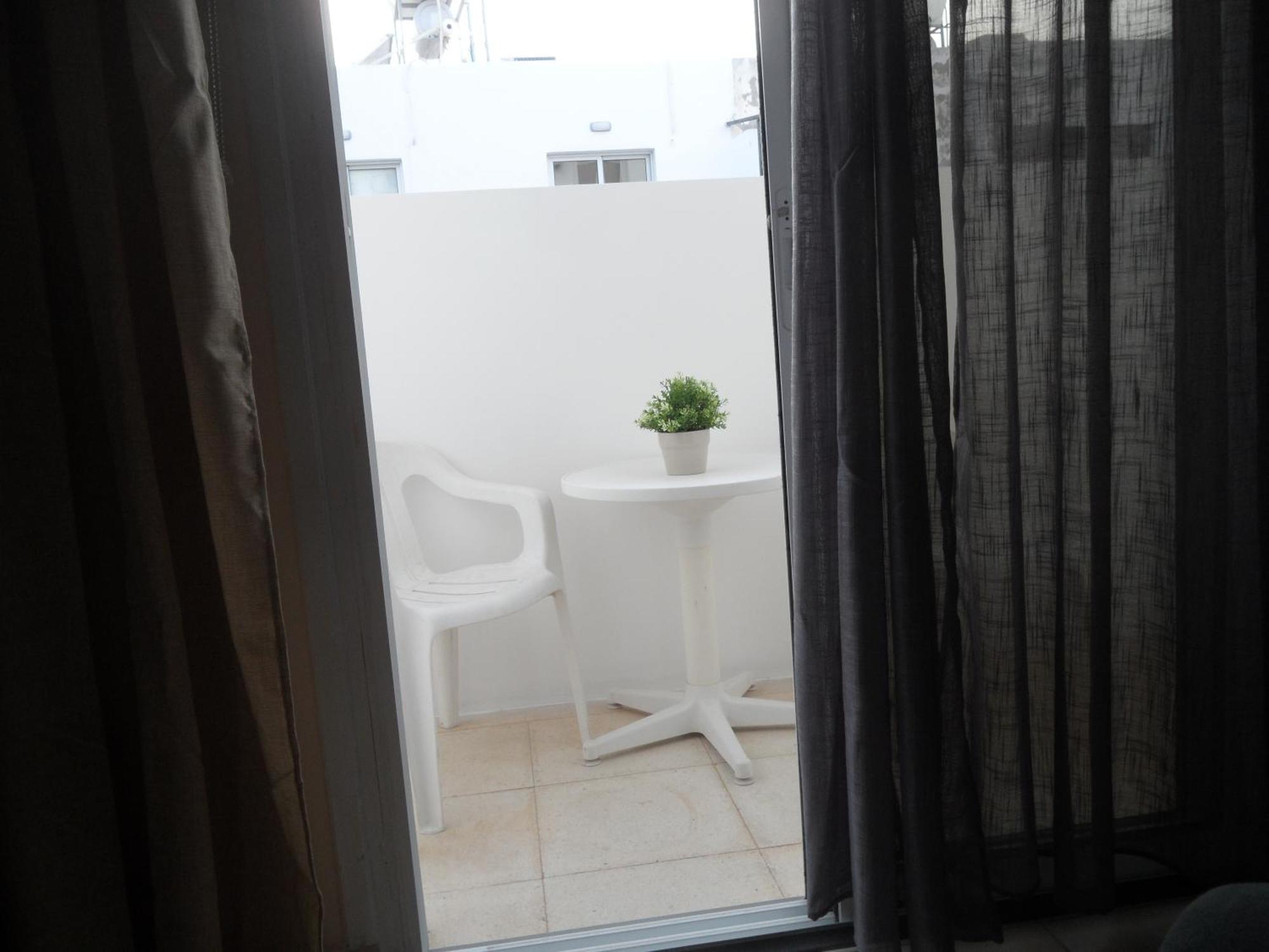 Family And Friends Flat Close To The Sea, Free Internet Ayía Nápa Extérieur photo